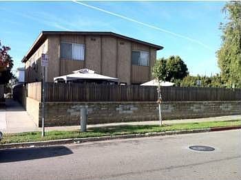 1st image of 3703 Kelton Ave
