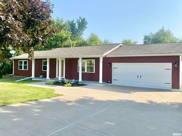 1311 Maple Ct, Sherrard, IL 61281