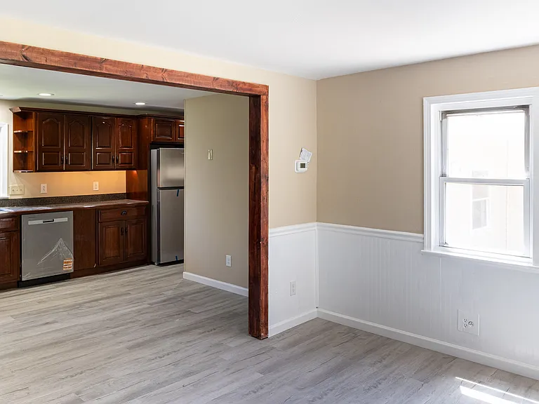 3392 Upper Valley Rd — Photo 2