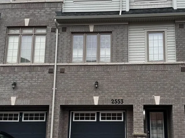 2553 Barbarolli Path #116, Oshawa, ON L1L 0P9