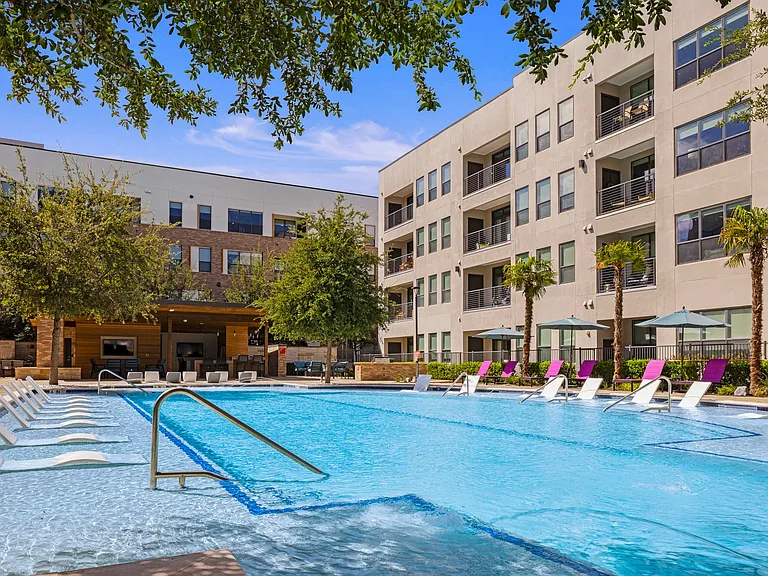 Aldrich_Amenity_Pool (1)