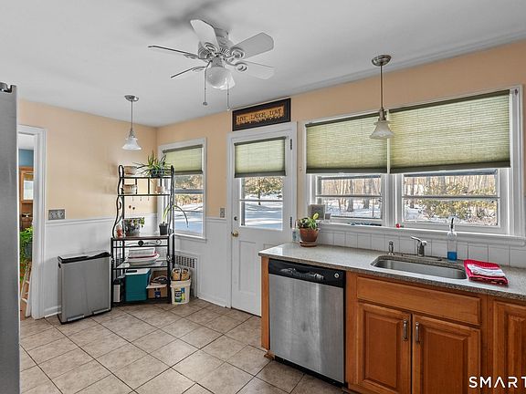 4th image of 10 Staeth Road