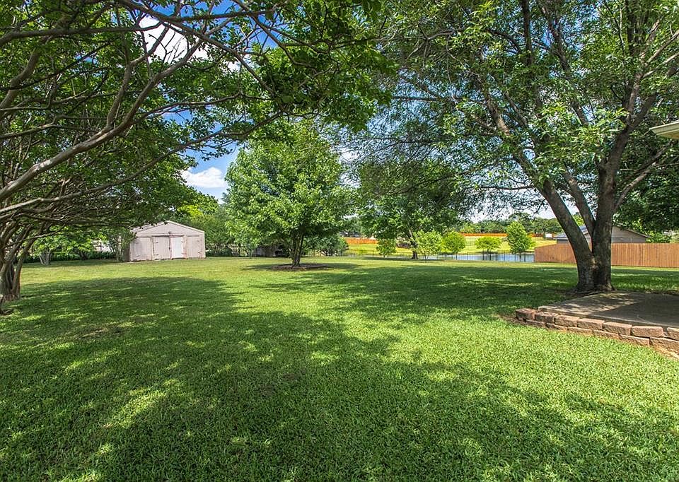 1st image of 2101 Wessex Ct