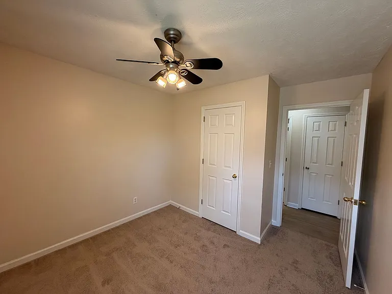 406B Hazelwood Dr — Photo 13