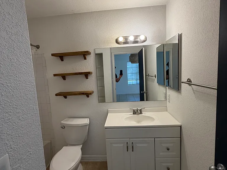 224 Afton Sq #108 — Photo 11