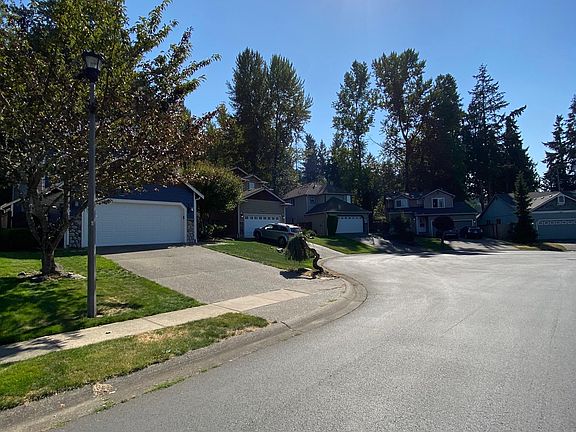 3rd image of 19015 Eastwood Ave E