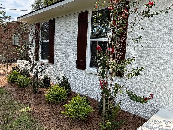 5th image of 5918 Vogel Rd