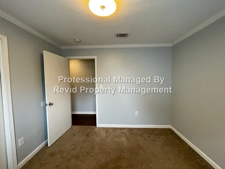36 N. Auburndale — Photo 11
