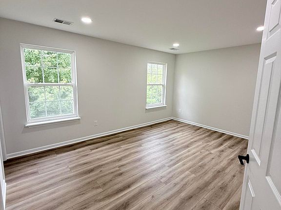 5th image of 111 Meadow View Way