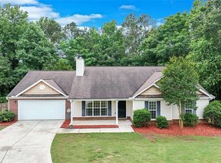 1227 Casper Ln, Winder, GA 30680