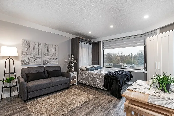 Bachelor Unit Available, All Utilities Included! — Photo 3