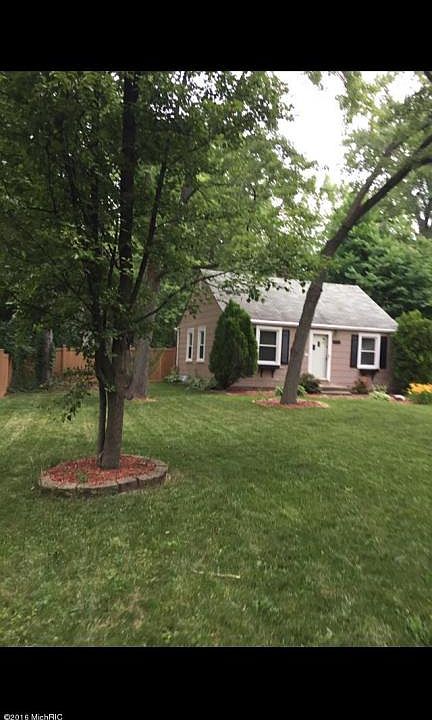 1st image of 3173 Oakwood St
