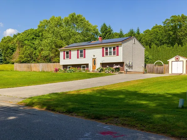 12 Nauset Avenue, Killingly, CT 06239