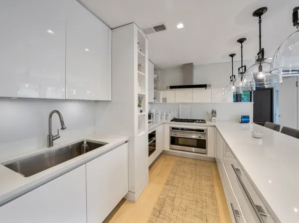 67 Park Avenue image 6 of 15