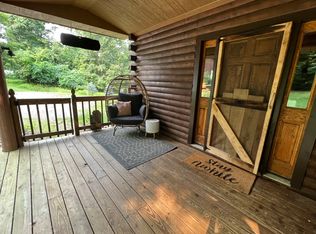 586 Hillville Rd, Karns City, PA 16041