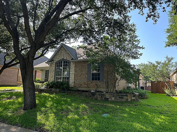 5th image of 1409 Brandon Ct
