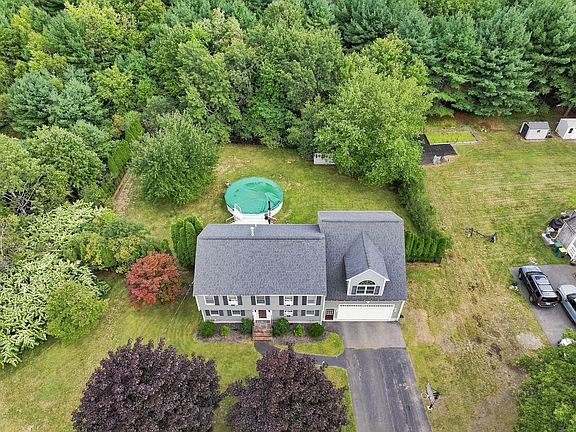 2nd image of 15 Bird Rd