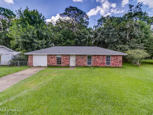 712 Shirley Dr, Gulfport, MS 39503