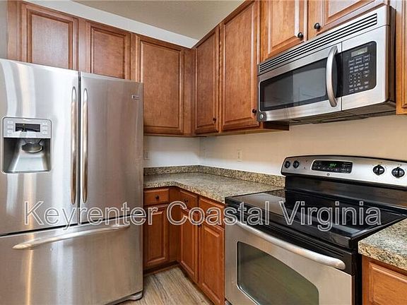 2nd image of 112 Mount Vernon Ct