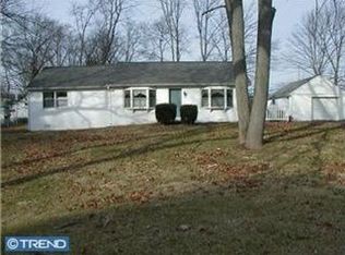 811 Sunnyside Ave, Norristown, PA 19403