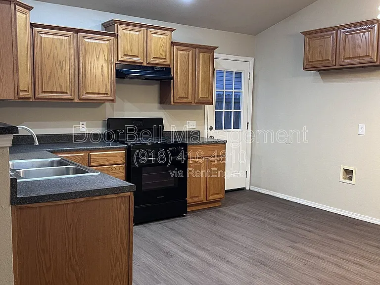 89 W Fairlane Ct — Photo 7