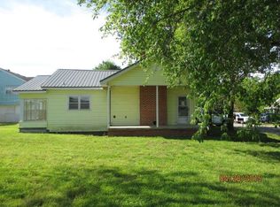 702 Cate St, Rossville, GA 30741