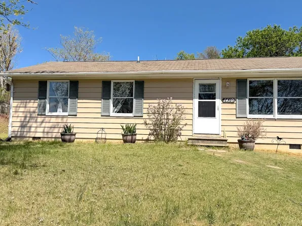 1410 Northridge Dr, Fredericksburg, VA 22405