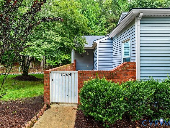 2nd image of 7564 Ingelnook Ct