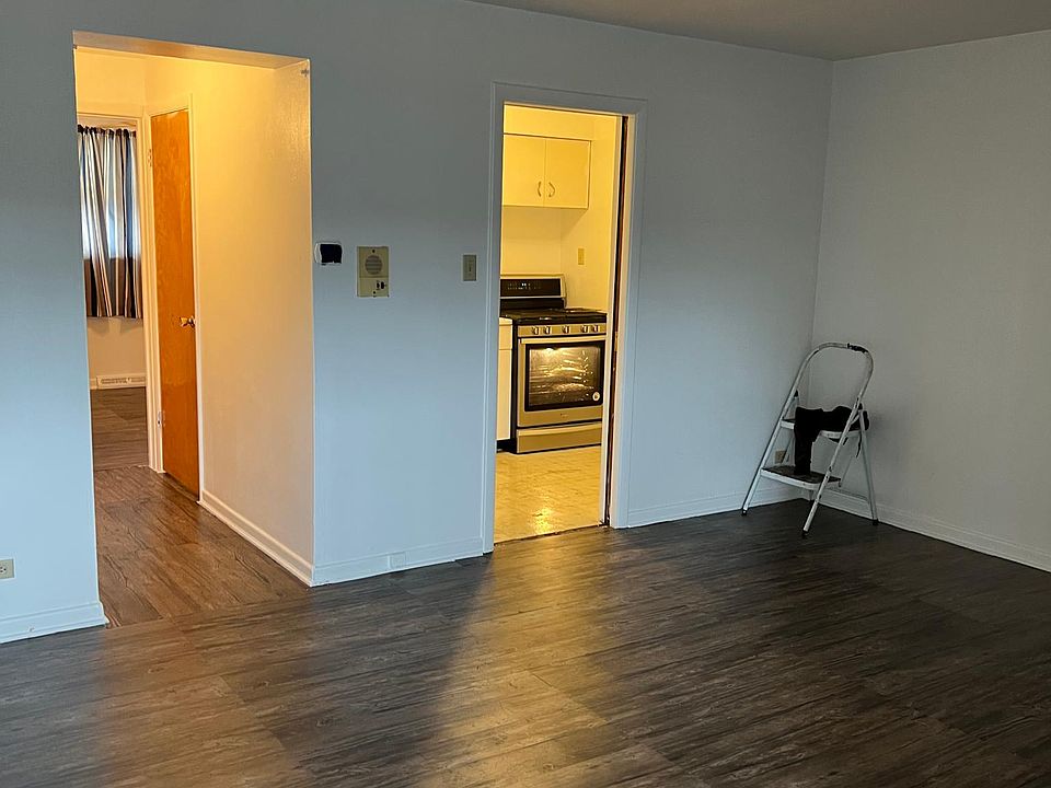 2nd image of 8903 S Harper Ave APT 5