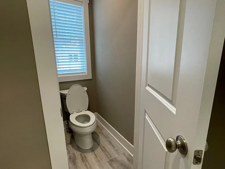 1738 Chief Okemos Cir — Photo 24