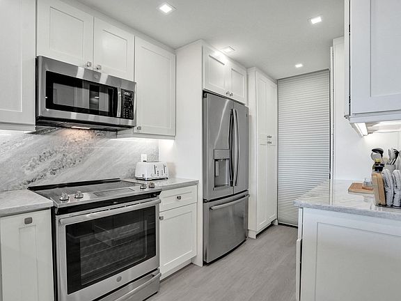 5th image of 2687 N Ocean Boulevard #601