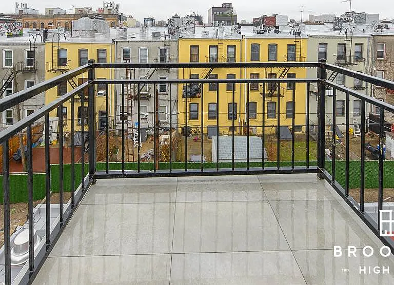 1461 Gates Ave #4E — Photo 1