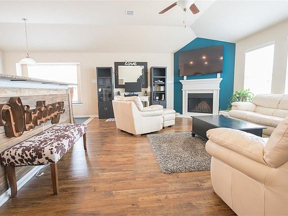 2nd image of 1314 Hearthstone Dr