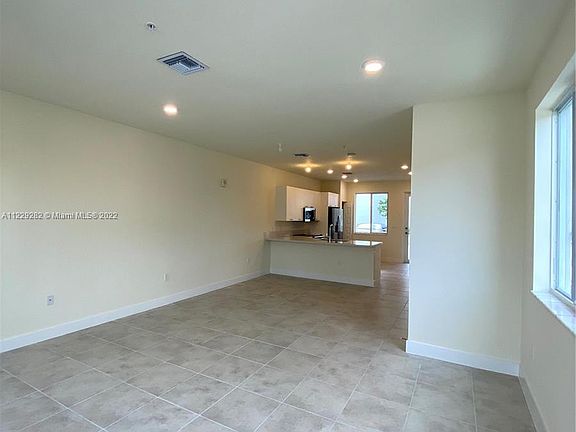 3rd image of 6465 NW 103rd Pl #110
