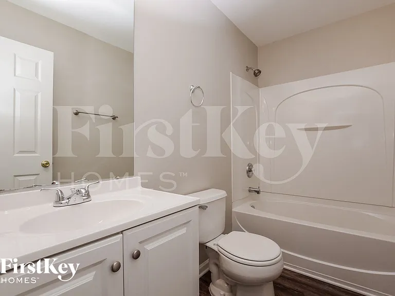 9201 Aloysia Ln — Photo 14