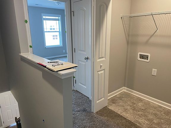 4th image of 242 Woodland Valley Ln