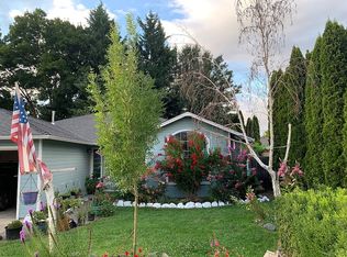 1054 Diamond St, Medford, OR 97501
