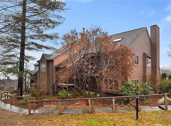 2nd image of 1305 Eagle Bay Dr #1305