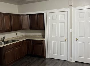 4866 N 48th St, Milwaukee, WI 53218