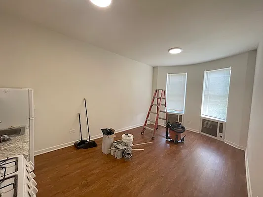 Rented by Compass | media 6