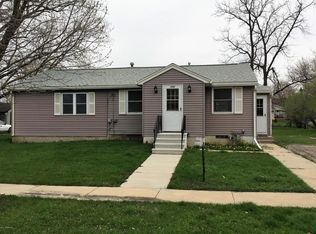 202 1st Ave NW, Dodge Center, MN 55927