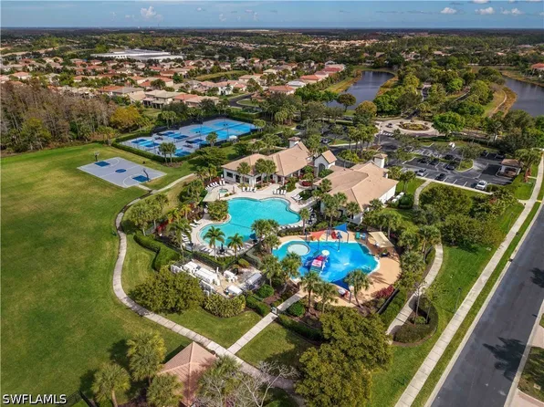 10305 Longleaf Pine Ct, Fort Myers, FL 33913