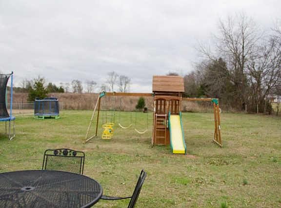 3rd image of 116 E Crawford Ct