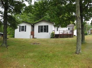 211 Dennis St, Gladwin, MI 48624