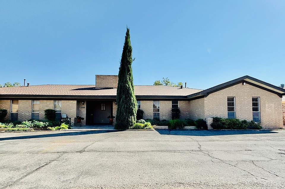 1st image of 2303B Haynes Dr #B