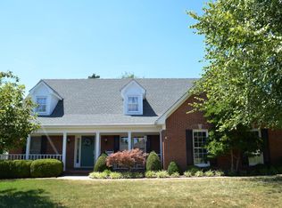 2103 Hillcircle Rd, Louisville, KY 40214