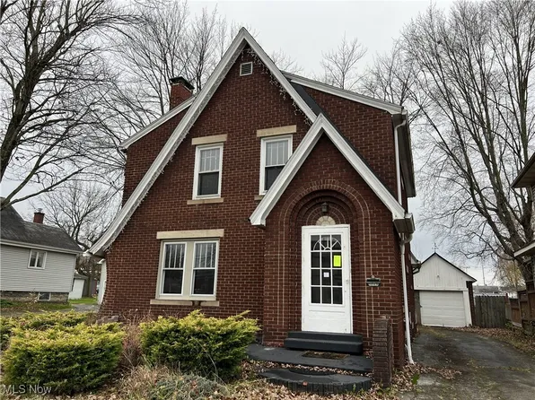 126 Stewart St, Hubbard, OH 44425
