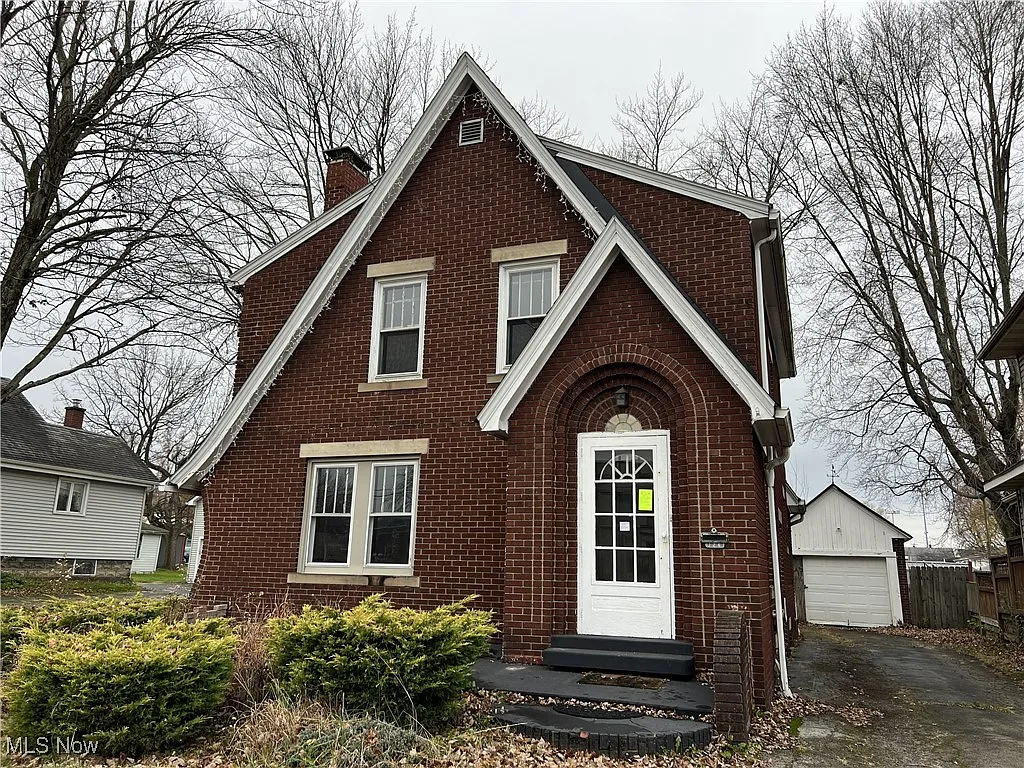 126 Stewart St photo 1