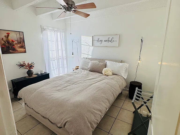 1100 Alvarado Dr SE — Photo 10