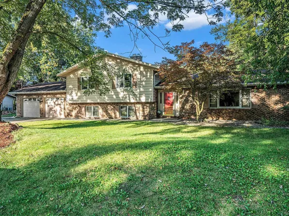 1810 S Briarwood Dr, Warsaw, IN 46580